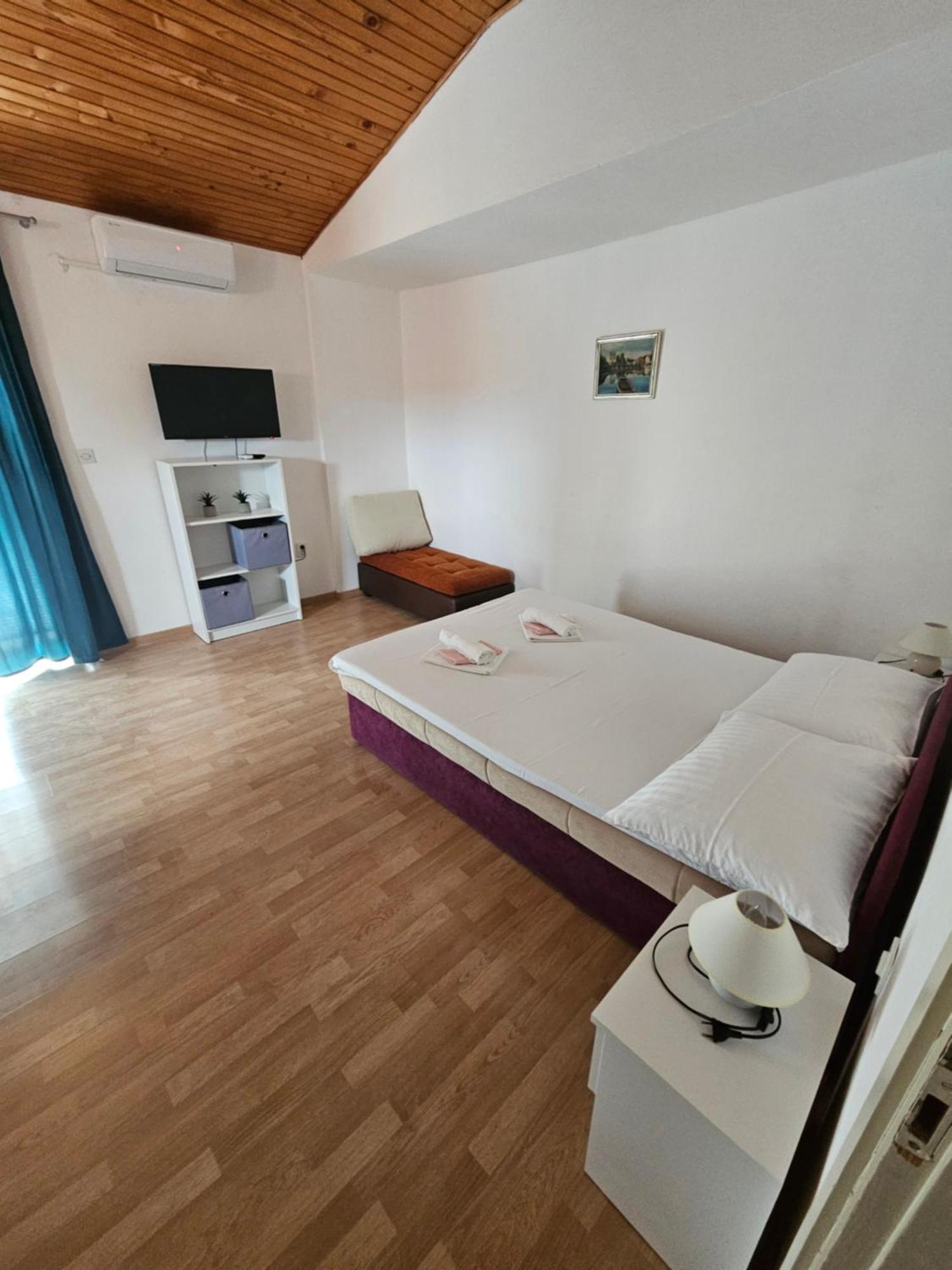Hotel House Katka Vodice Habitación foto